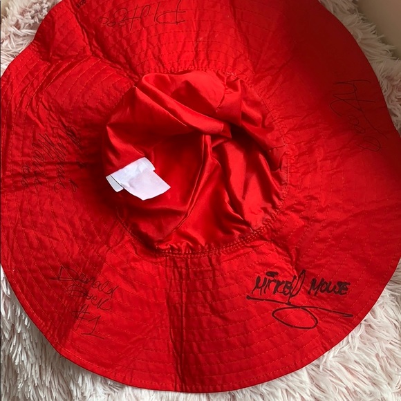 Disney Parks Hat Minnie Mouse sun hat floppy polka dot Signed - Picture 4 of 10